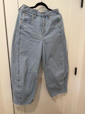 High waisted barrel jeans